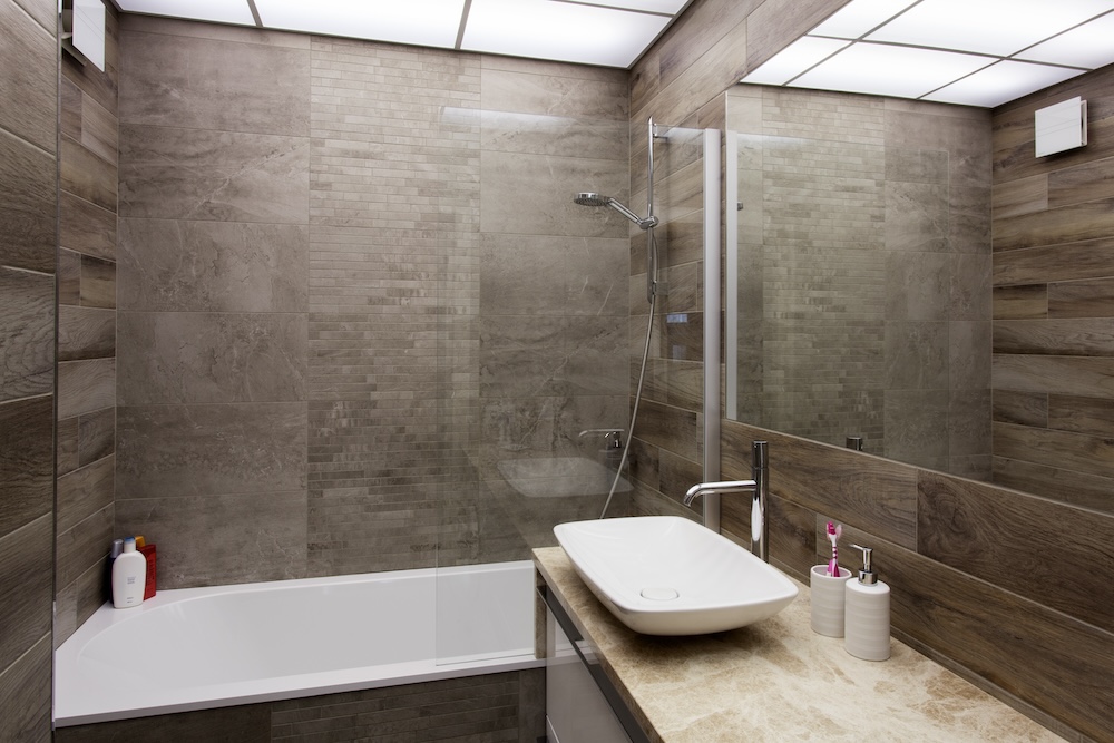 a clean home bathroom